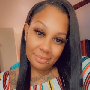 Meet your Posher, Quita